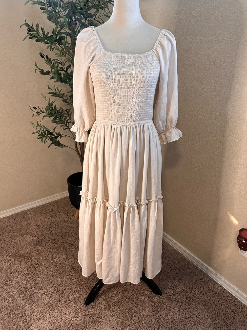 Ivy City Co Cream Square-Neck Smocked Midi Dress New
